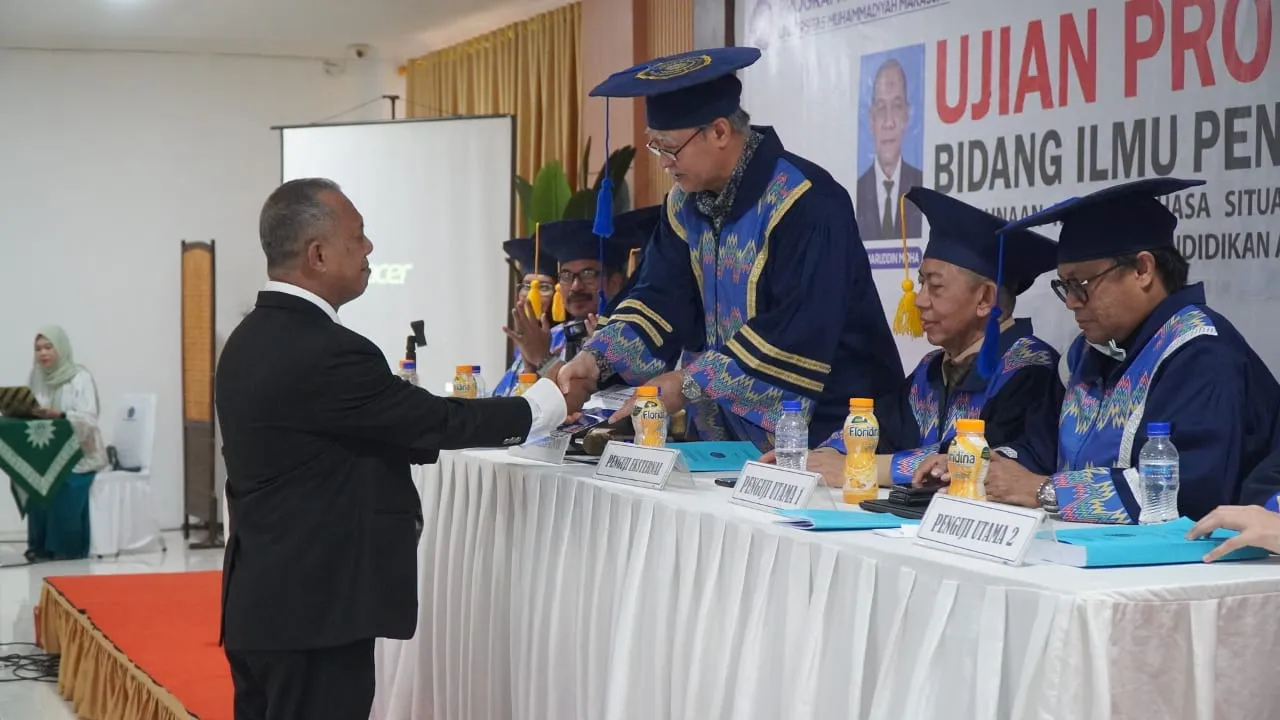 Ketua IKA Unismuh Raih Gelar Doktor dari Prodi S3 Pendidikan Agama Islam