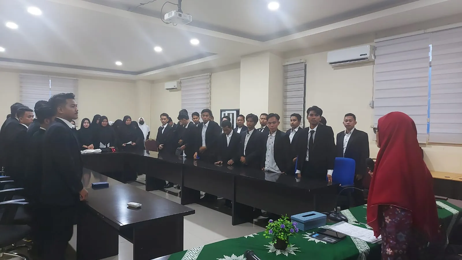 43 Mahasiswa FAI Unismuh Makassar Ikuti Yudisum, Dekan Sampaikan Empat Pesan Akademik Untuk Alumni