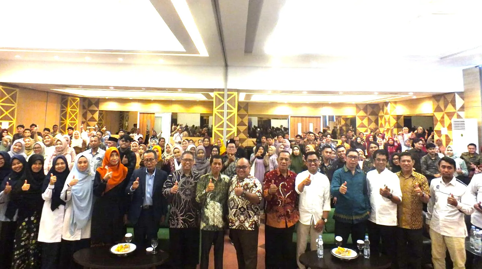 Ramah Tamah Wisuda 84 FEB Unismuh, Wakil Rektor I: Mahasiswa Harus Selesai Tepat Waktu, Kampus Targetkan Peringkat Asia 2026